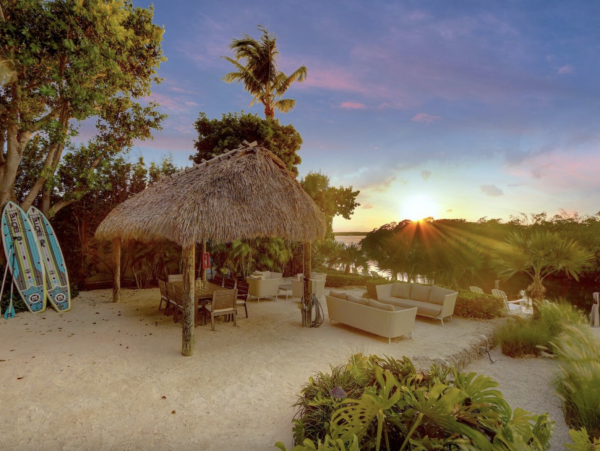 From Villa walk to shops, grocery store, restaurants and the parks!